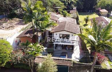 Imagem 1: Espetacular casa térrea, 1300m² de terreno plano, 419m² de área construída,...