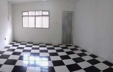 Imagem: O depósito possui 30m² de Área e está localizado em Vila