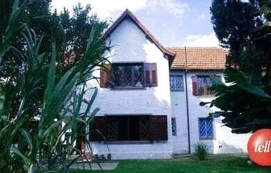 Imagem: A casa possui 5 Dormitórios, 2 Banheiros, 3 Vagas na garagem