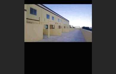 Imagem: A casa em condomínio possui 2 Dormitórios, 2 Banheiros, 1