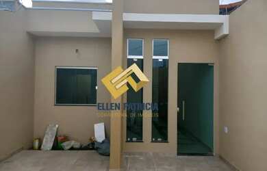 Imagem: A casa possui 3 Dormitórios, 1 Banheiro, 2 Vagas na garagem