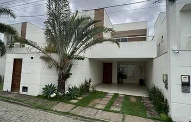 Imagem: A casa em condomínio possui 3 Dormitórios, 1 Banheiro, 2 Vagas