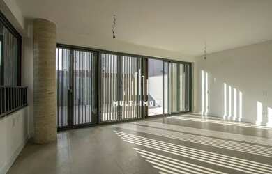 Imagem: O apartamento possui 1 Dormitório, 1 Banheiro, 62m² de Área