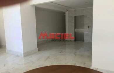 Imagem: O apartamento possui 4 Dormitórios, 5 Banheiros, 5 Vagas na