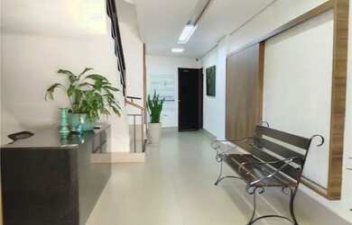 Imagem: O apartamento possui 1 Dormitório, 1 Banheiro, 28m² de Área