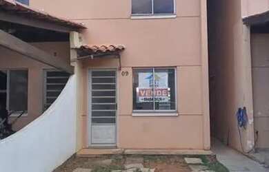 Imagem: A casa em condomínio possui 2 Dormitórios, 2 Banheiros e