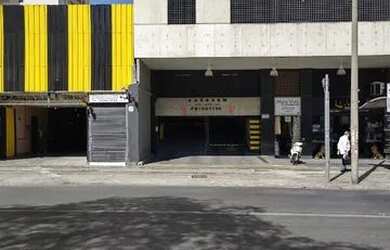 Imagem: O depósito possui 1 Vaga na garagem e está localizado em Centro