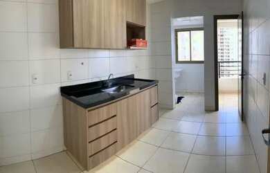 Imagem: O apartamento possui 3 Dormitórios, 2 Banheiros, 2 Vagas na