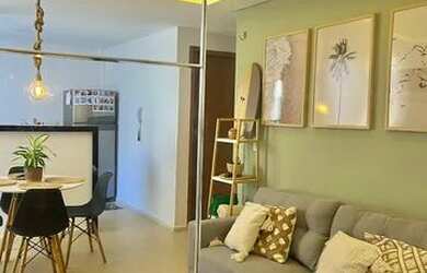 Imagem: O apartamento possui 2 Dormitórios, 1 Banheiro, 1 Vaga na garagem