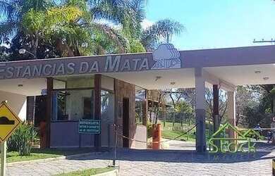 Imagem: O terreno e possui Dormitórios, Suítes, Banheiros, 1000-0m²