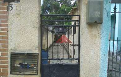 Imagem: A casa possui 2 Dormitórios, 1 Banheiro, 300m² de Área e