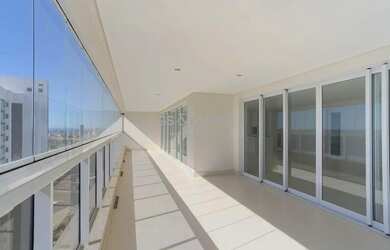 Imagem: O apartamento possui 4 Dormitórios, 5 Banheiros, 4 Vagas na