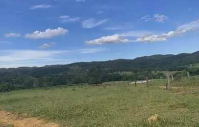 Imagem 15: Fazenda em Paracatu MG de 213 hectares com 70 hectares de área plana...