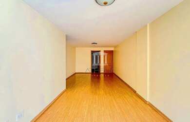 Imagem: O apartamento possui 3 Dormitórios, 2 Banheiros, 1 Vaga na