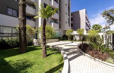 Imagem: O apartamento possui 1 Dormitório, 1 Banheiro, 1 Vaga na garagem