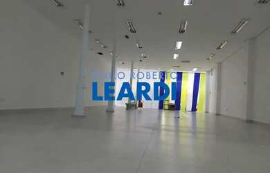 Imagem: O depósito possui 270m² de Área e está localizado em Centro