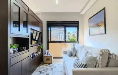 Imagem: O apartamento possui 1 Dormitório, 1 Banheiro, 1 Vaga na garagem