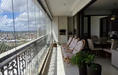 Imagem: O apartamento possui 4 Dormitórios, 5 Banheiros, 3 Vagas na