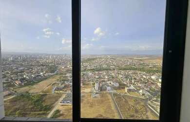 Imagem: O apartamento possui 4 Dormitórios, 5 Banheiros, 2 Vagas na