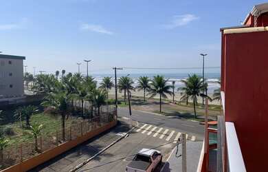 Imagem: A casa possui 3 Dormitórios, 3 Banheiros, 1 Vaga na garagem