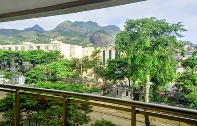 Imagem 9: No melhor ponto excelente 3 quartos dependências varandão 2 vgs lazer...