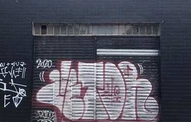 Imagem: O depósito possui 125m² de Área e está localizado em Água