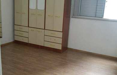 Imagem: O apartamento possui 1 Dormitório, 1 Banheiro, 1 Vaga na garagem