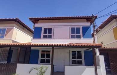 Imagem: A casa possui 3 Dormitórios, 4 Banheiros, 3 Vagas na garagem