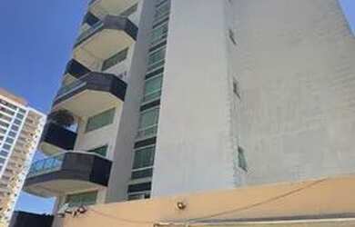 Imagem: A casa em condomínio possui 5 Dormitórios, 5 Banheiros, 3