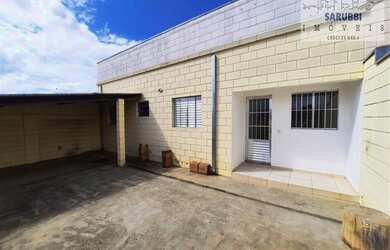 Imagem: A casa possui 2 Dormitórios, 1 Banheiro, 1 Vaga na garagem