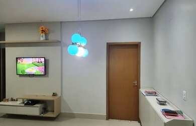 Imagem: A casa em condomínio possui 3 Dormitórios, 2 Banheiros, 2