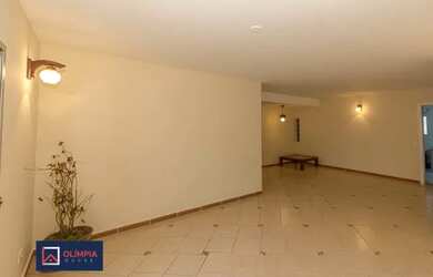 Imagem: O apartamento possui 4 Dormitórios, 2 Banheiros, 2 Vagas na