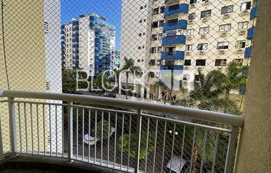 Imagem: O apartamento possui 2 Dormitórios, 2 Banheiros, 1 Vaga na