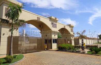 Imagem: A casa em condomínio possui 3 Dormitórios, 2 Banheiros, 2