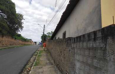 Imagem: A casa possui 4 Dormitórios e está localizado em Cristo Rei