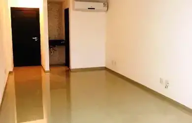 Imagem: O depósito possui 1 Vaga na garagem, 57m² de Área e está