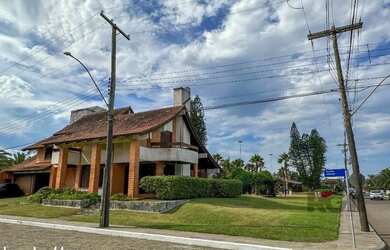Imagem 5: Icônica Casa para comprar a poucos metros do mar em Atlântida