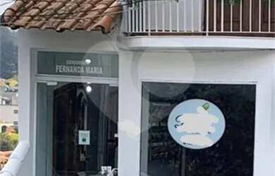 Imagem: O depósito possui 120m² de Área e está localizado em Água