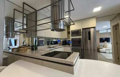 Imagem: O apartamento possui 2 Dormitórios, 2 Banheiros, 2 Vagas na