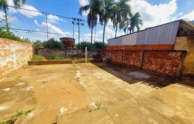 Imagem 16: Casa Residência em Jaú. 12m² de Área, 3 Vagas na garageme2 Dormitórios
