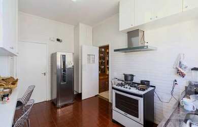 Imagem 11: Apartamento com 4 dormitórios sendo 1 suíte e 3 vagas, 317 m2, próximo...