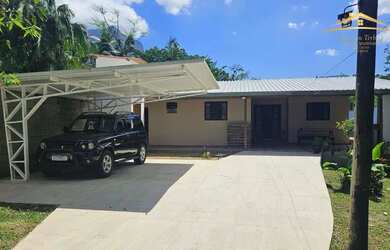 Imagem: A casa possui 1 Dormitório, 1 Banheiro, 2 Vagas na garagem