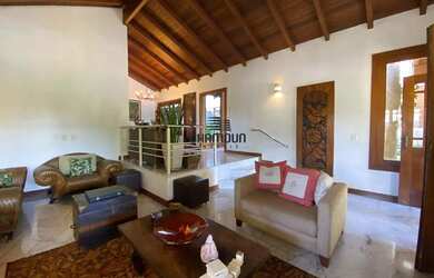 Imagem 11: Linda Casa à Venda no Luxuoso Condomínio Aldeia da Praia