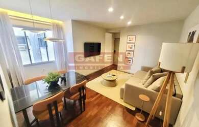 Imagem 4: Excelente apartamento reformado em Copacabana com 2 quartos e 2 vagas de garagem