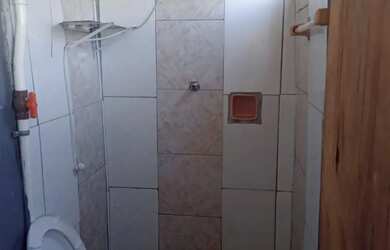 Imagem 6: Aluga-se kit incluso água e luz na QNM 05 da Ceilândia Sul