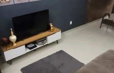 Imagem: A casa possui 4 Dormitórios, 5 Banheiros, 2 Vagas na garagem