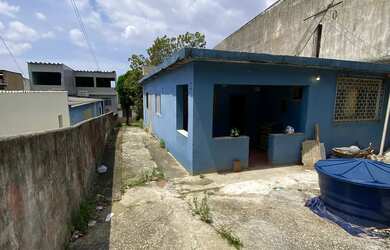 Imagem 1: Casa e terreno 10 x 50. Varanda, 5 Vagas na garageme3 Dormitórios