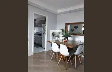 Imagem: O apartamento possui 3 Dormitórios, 2 Banheiros, 1 Vaga na