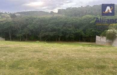 Imagem: O terreno possui 675m² de Área e está localizado em Louveira