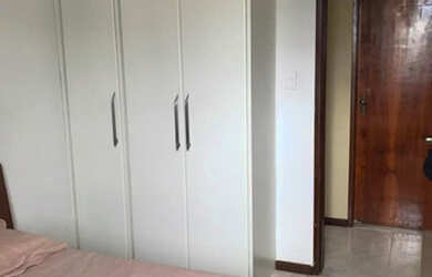 Imagem: O apartamento possui 3 Dormitórios e 2 Banheiros e está localizado